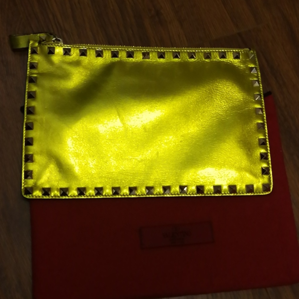 Valentino Clutch
